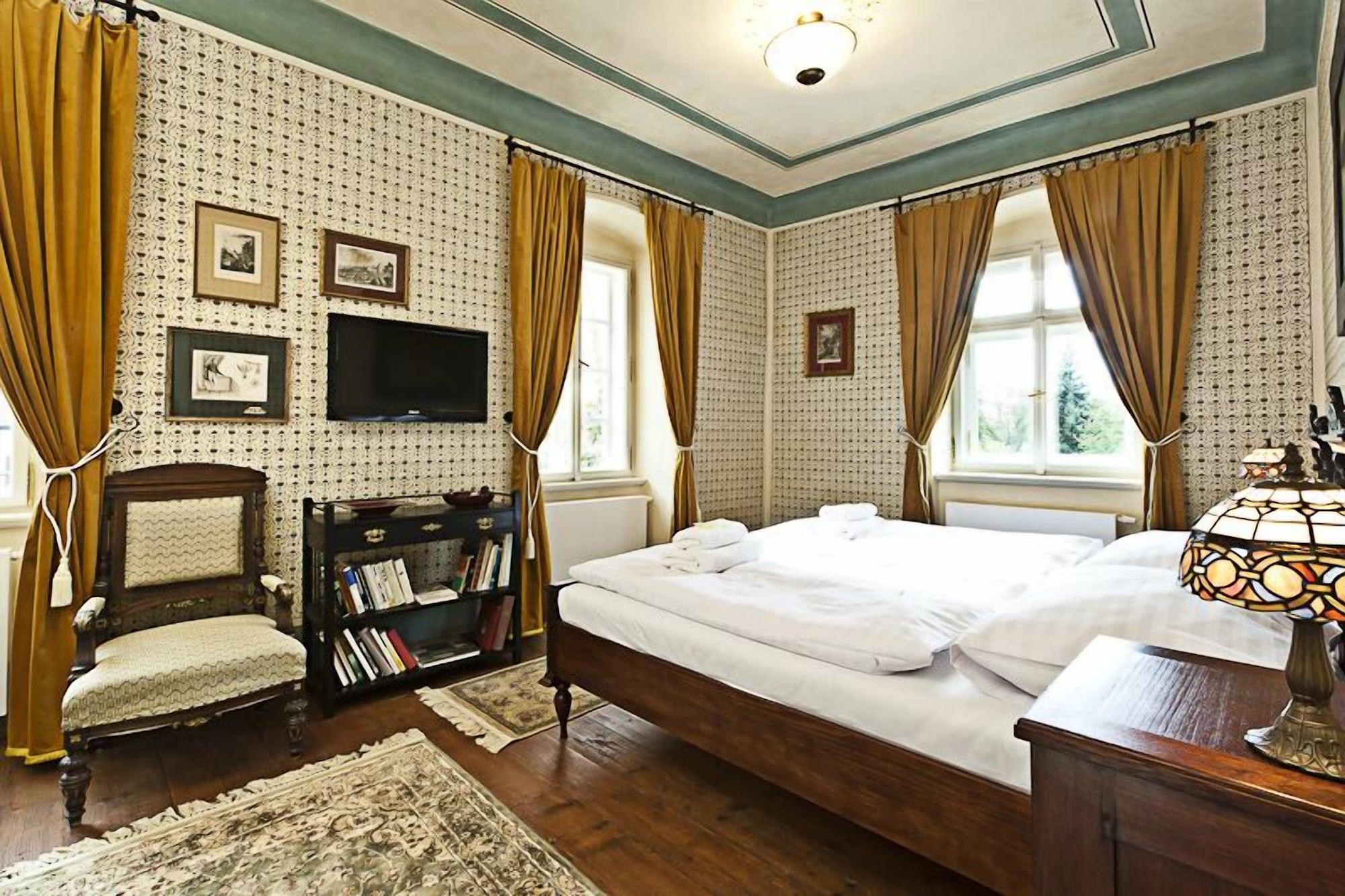 Hotel Latrán Český Krumlov Esterno foto