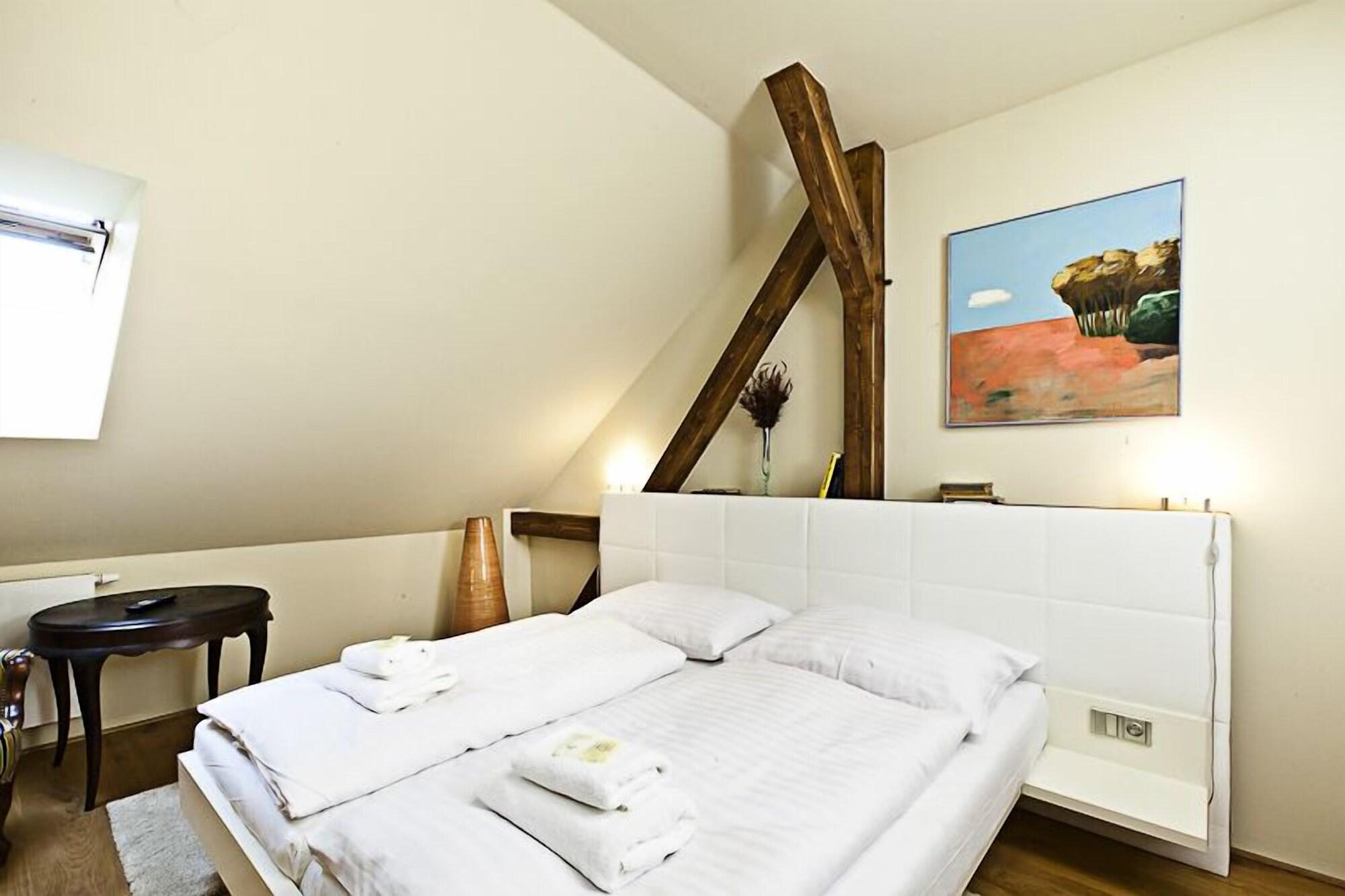 Hotel Latrán Český Krumlov Esterno foto