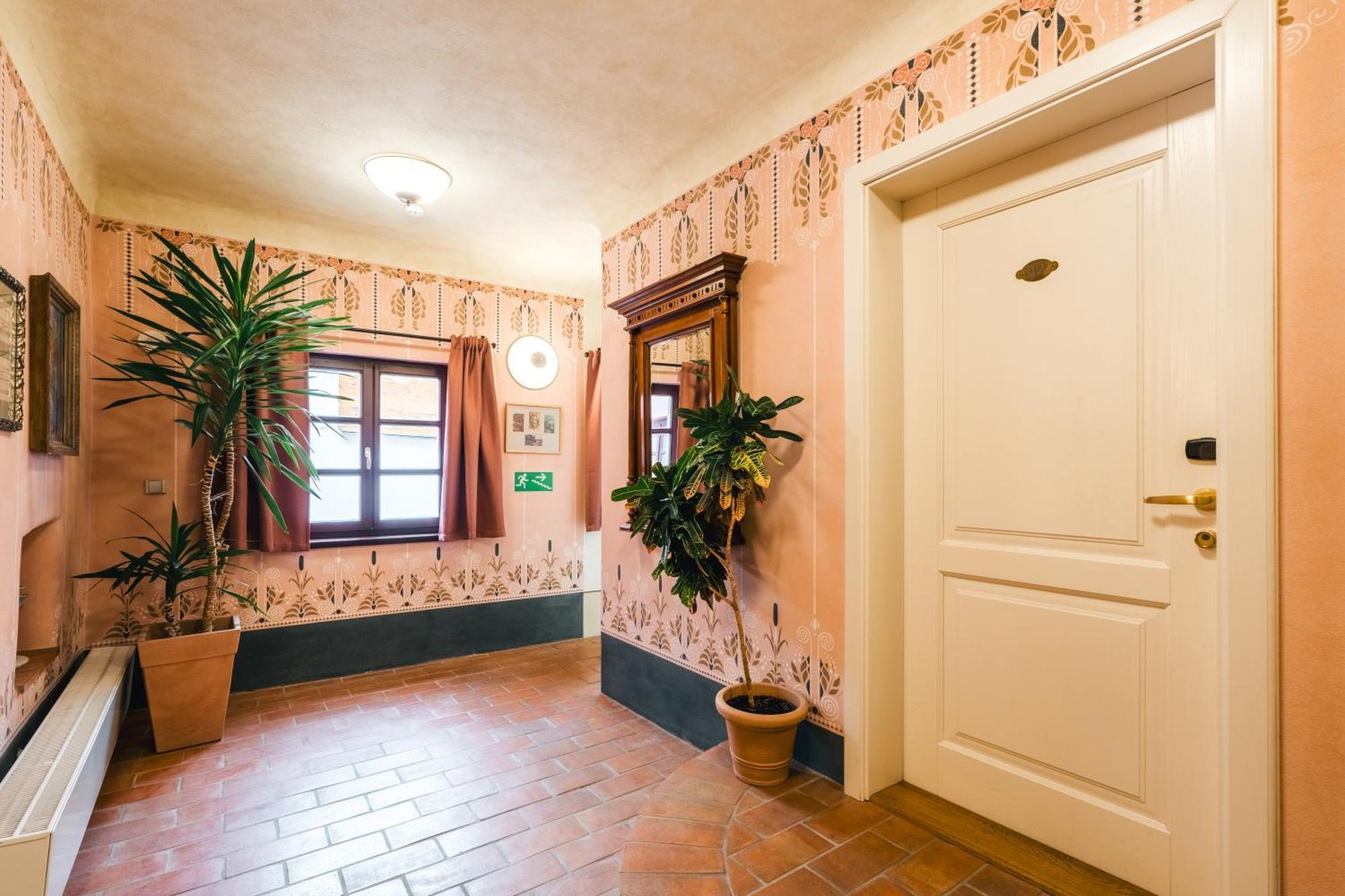 Hotel Latrán Český Krumlov Esterno foto