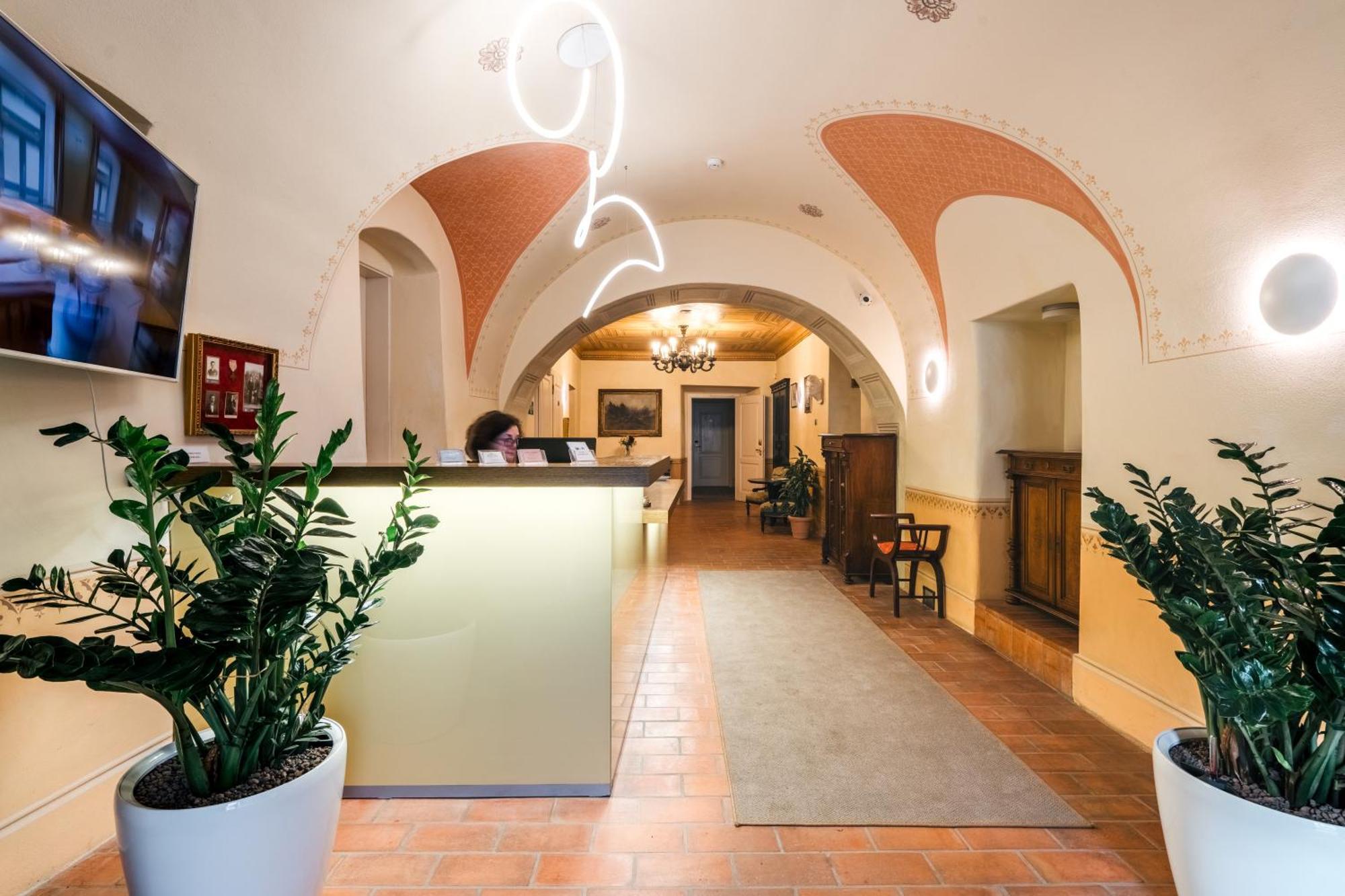 Hotel Latrán Český Krumlov Esterno foto