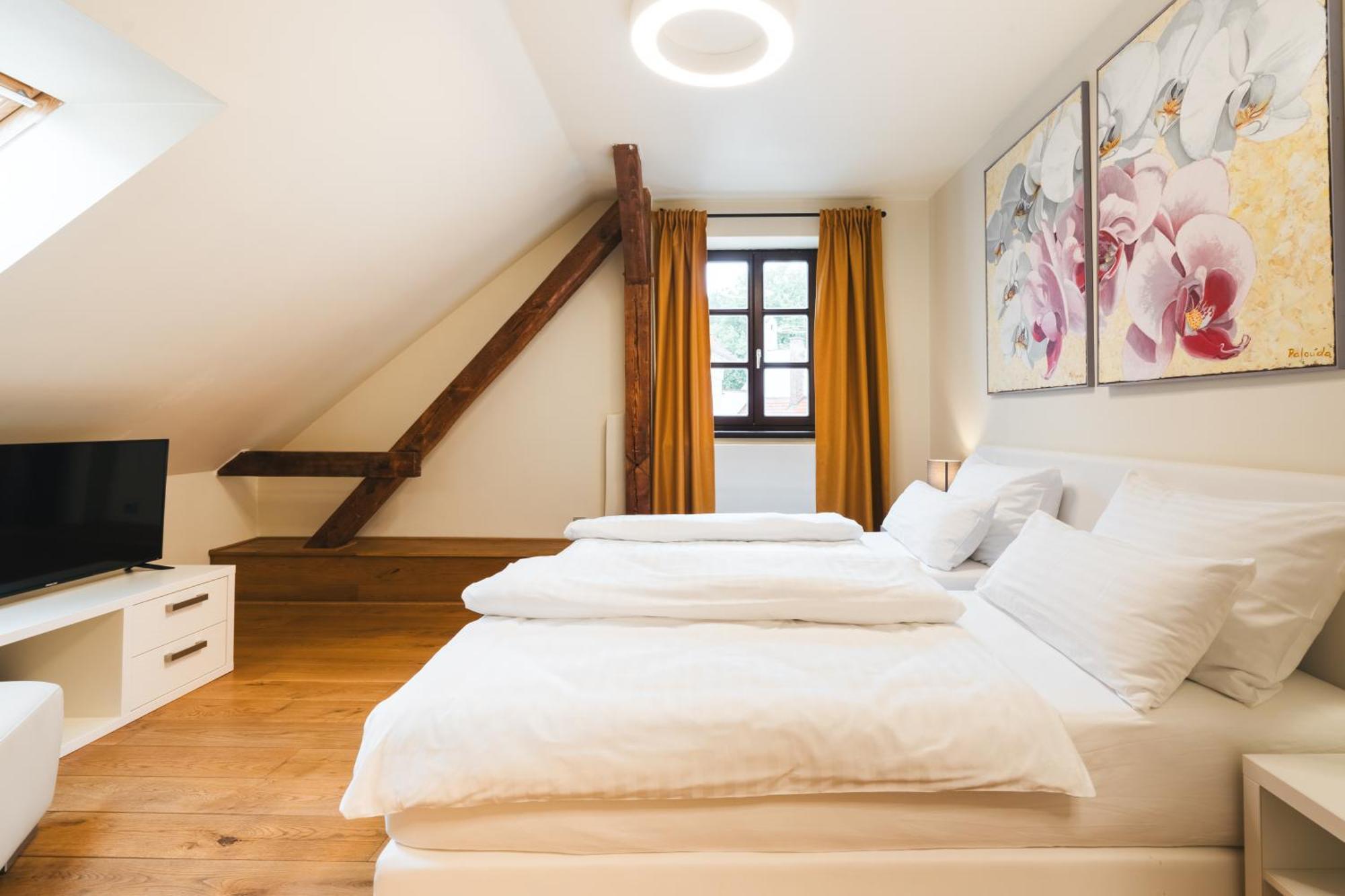 Hotel Latrán Český Krumlov Esterno foto